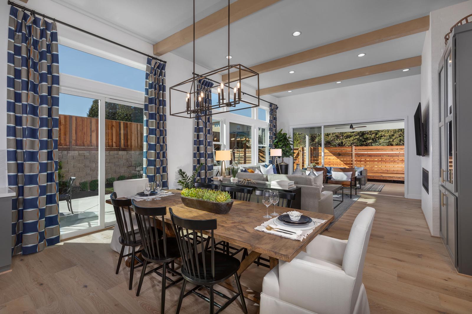 The Reserve Plan 1A Dining Room to Living Room