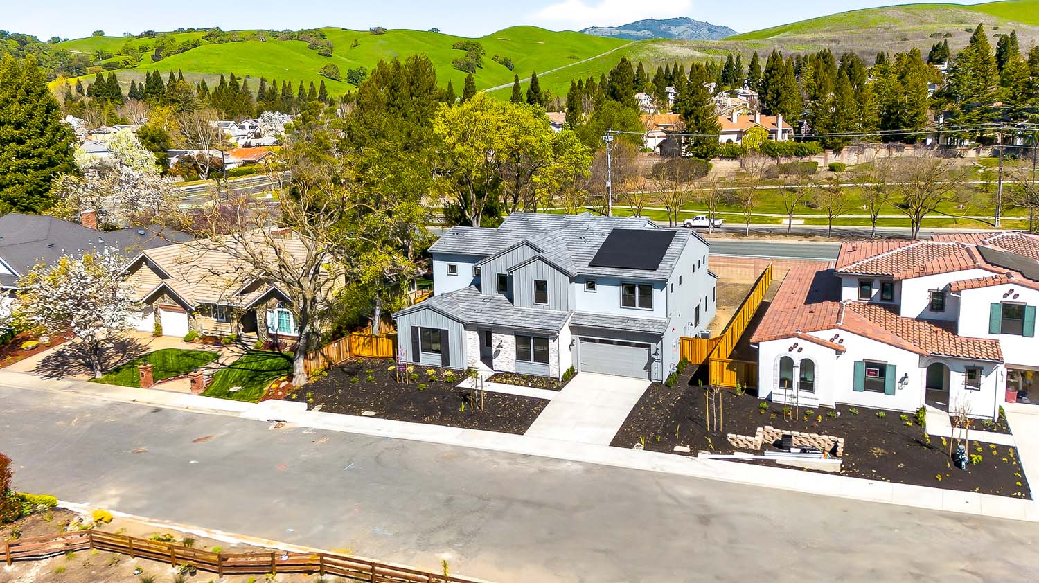 Exterior – Lot 1 – Residence 2 – Woodside Estates by Ponderosa Homes